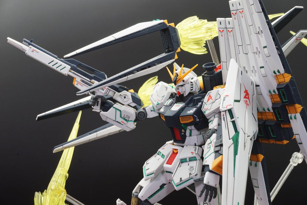 RG νガンダム部分塗装サイコフレーム増量仕上げ–4枚目/制作者:あるむ