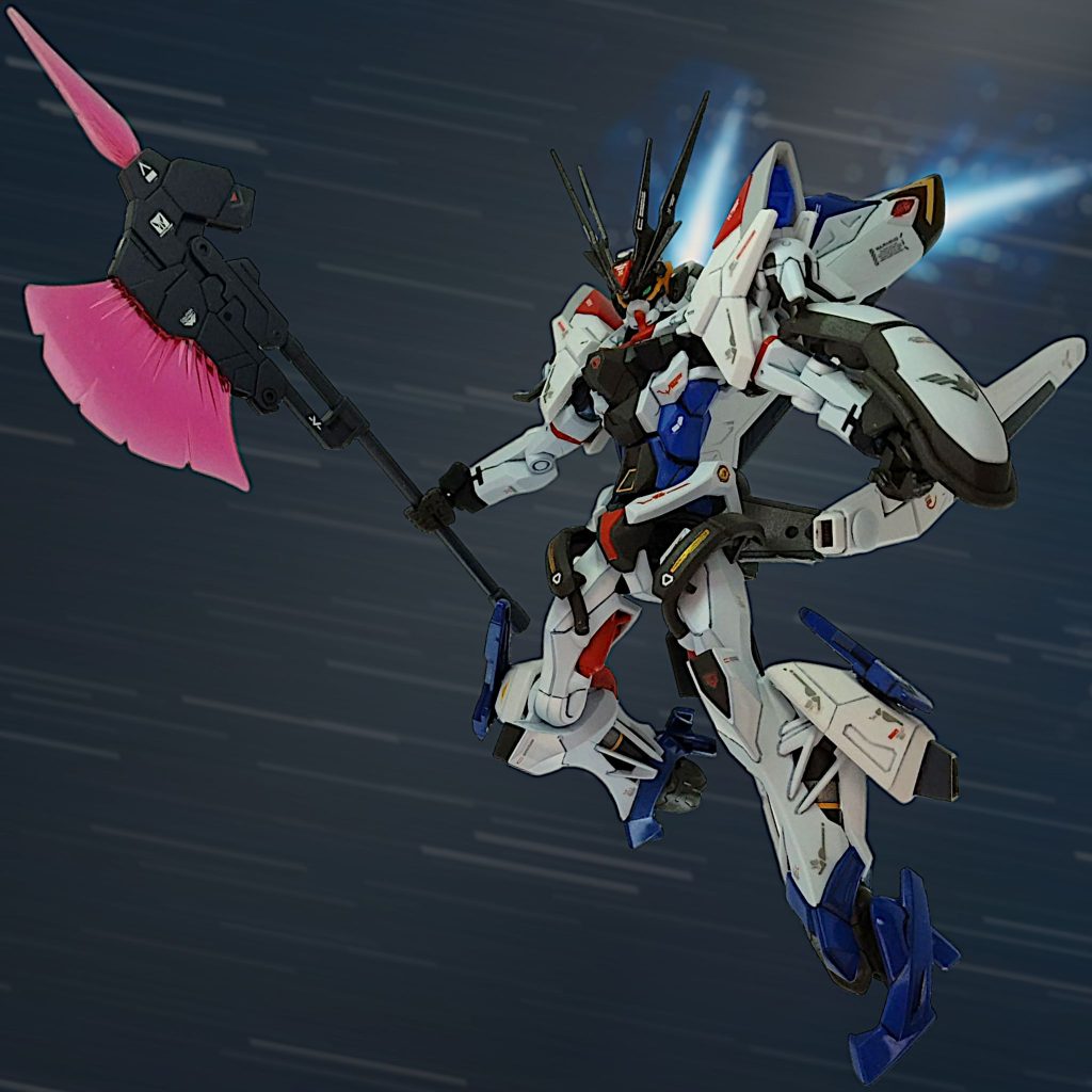 武器②  UCのビームハルバード特徴的な頭部はロードアストレイのアンテナにウインダムの▽を付けてます 