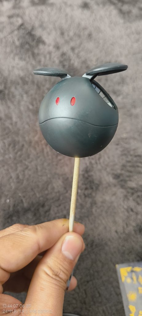 こちらシール貼付前の覇絽