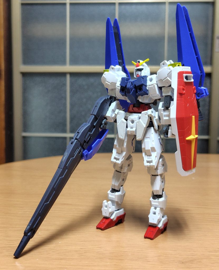 テルティウムアームズのロングバレルビームライフルに装備換装。