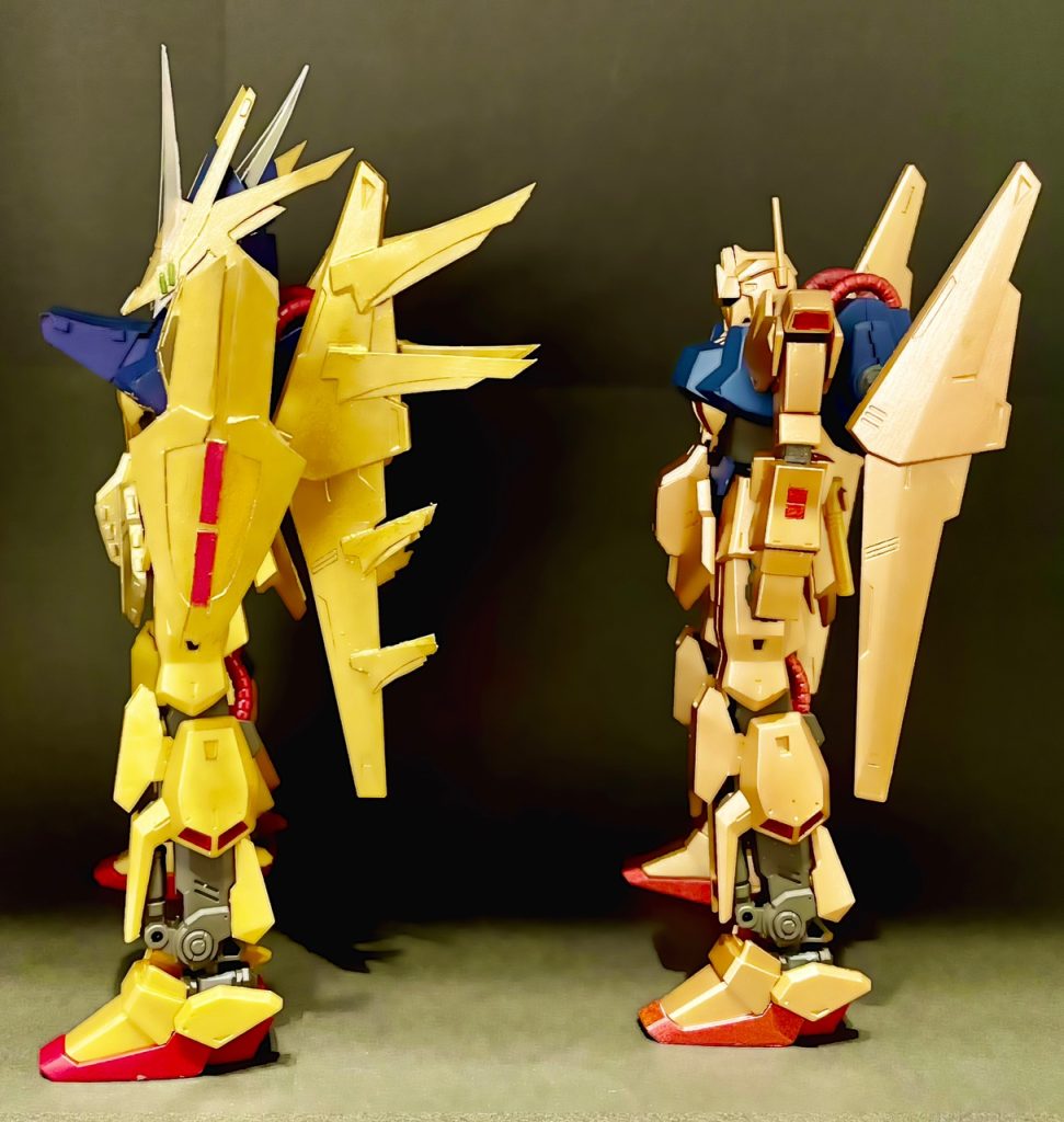 横から。下半身も・・と思ったのですが。途中でストレス?を感じてしまい諦めました😅 下半身は素組です。