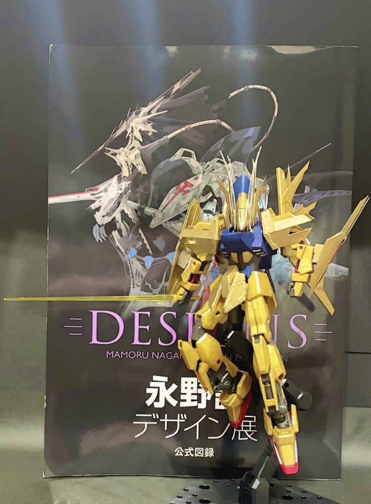 パーツの流用はありませんが、デザインの流用はあります。好きなので🙌MSのイメージを残して好きなデザインに改修が出来たかな?思っています。閲覧ありがとうございました。塗装の技術がほしいです・・😭