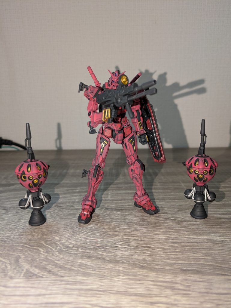 HG赤いガンダム–2枚目/制作者:@tonbei01