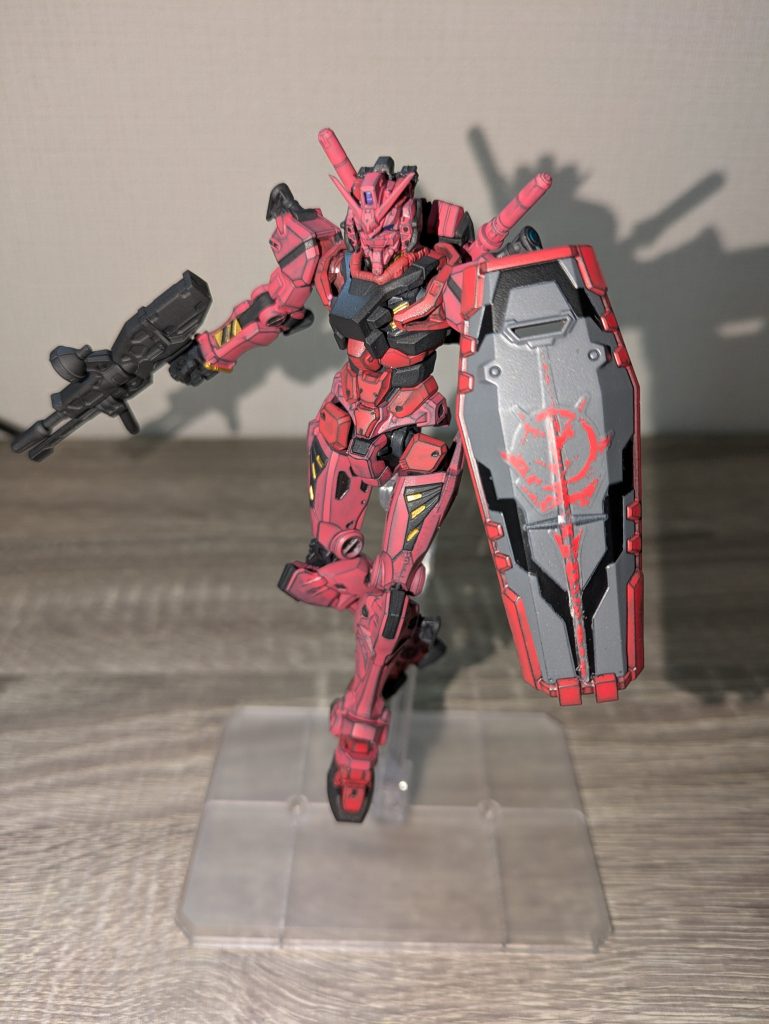HG赤いガンダム–7枚目/制作者:@tonbei01