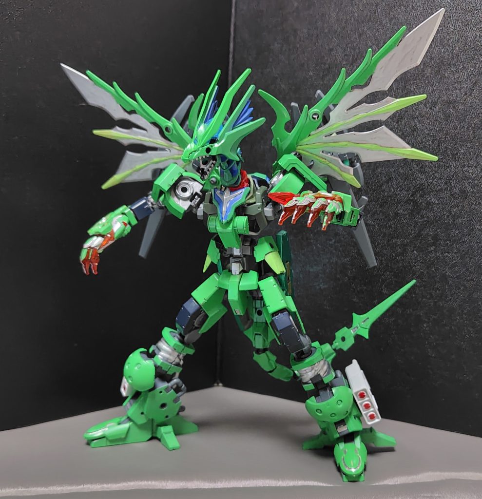 ここ最近はSDガンプラの流通が衰退してドラゴンを見かけなくなったので、このシリーズも今回で最後になるかも。