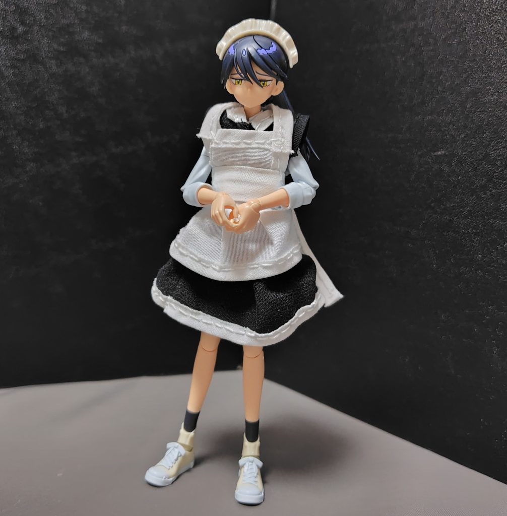 繋ぎパーツの恩恵により、着せ替えが出来るようになったので、早速メイド服を着てもらいました。