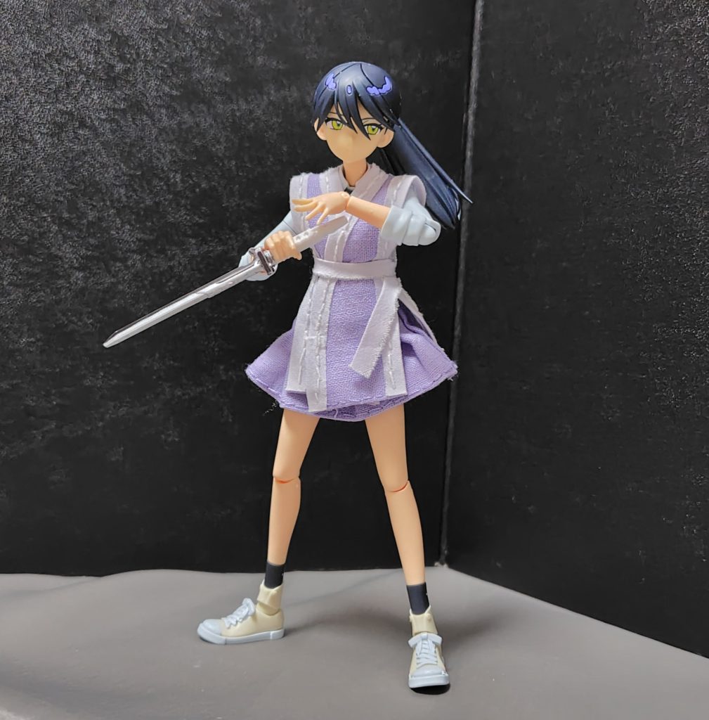 忍者服を身に着けてもらいました。何となくポニテにしてもらいましたが、意外と似合うのでは？