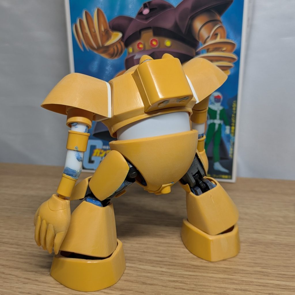 腰回りは0.5ミリプラ板を巻いてます。