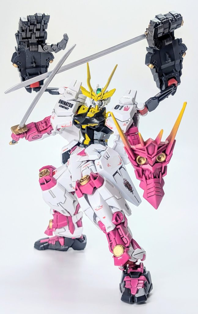 ガンプラ買うまで肩が腕になるギミックとか知らなかった(忘れてた)w