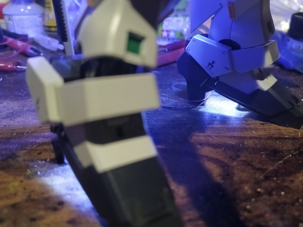 今回足裏バーニアは白のみ