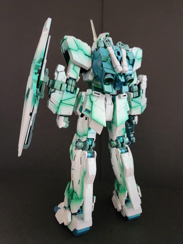 覚醒ユニコーンガンダム(ユニコーンモード)–3枚目/制作者:うらま
