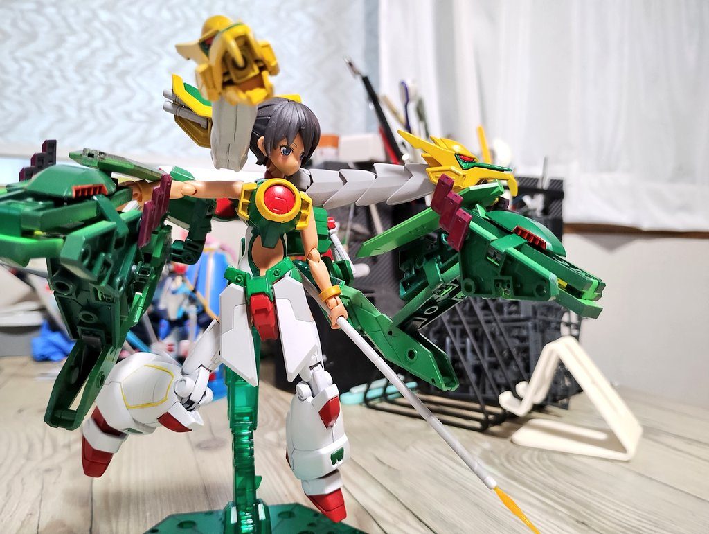 ある程度カタチになってから。二頭龍になるようにこれまた試行錯誤。