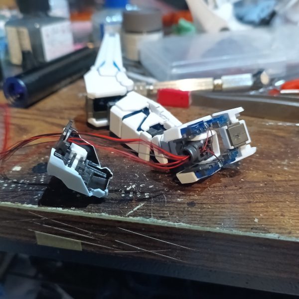 肩アーマーにも入れてます👍😂（3枚目）