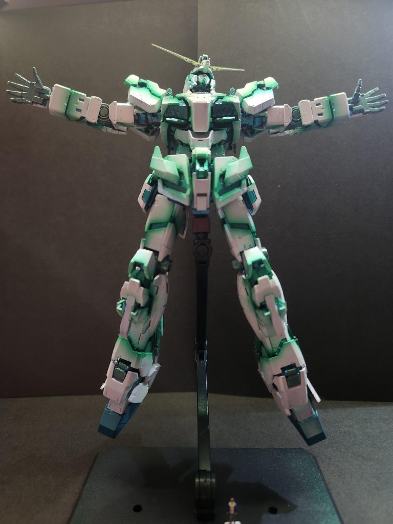 覚醒ユニコーンガンダム(デストロイモード)–2枚目/制作者:うらま