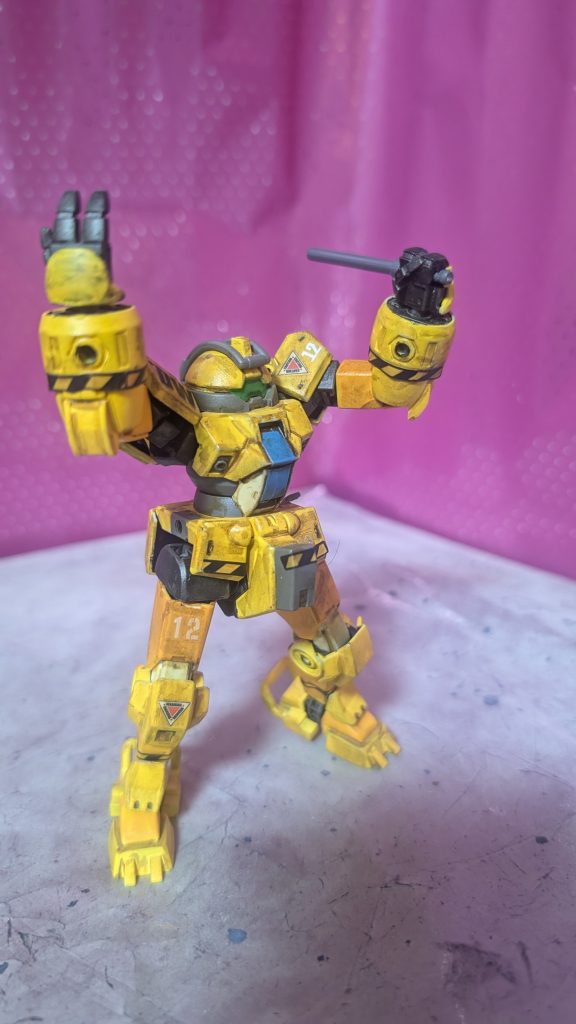 装備②誘導棒道路工事現場で使われているヤツのMSサイズのものです。デミワーカーのパイロット「オーライ!オーライ!」