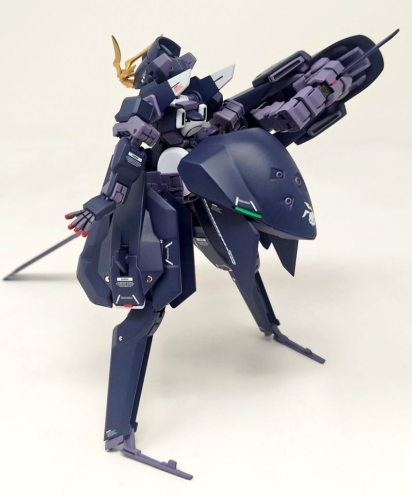 さいごにAOZ系は初めて作ったんですが、今回やってみてめっちゃ楽しかったです。ウーンドウォートのユニークなプロポーションも手伝ってか、今後出てくるAOZの機体もかなり楽しみですリハイゼ待ってます!!