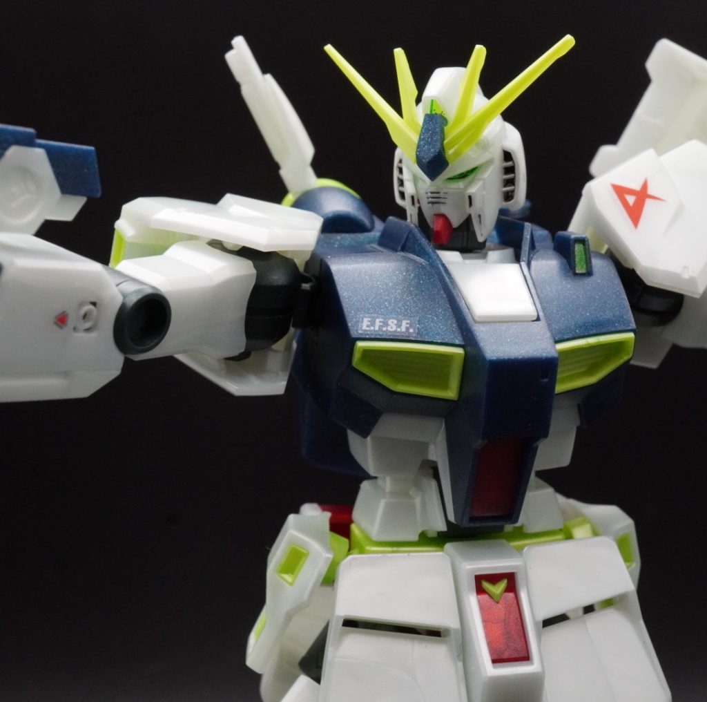 エントリーグレード νガンダムはこれで3体目です。https://gumpla.jp/eg/1283963https://gumpla.jp/eg/1284116