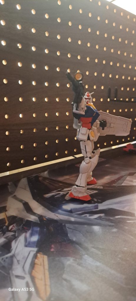 ガンダムアニメのボーズ–2枚目/制作者：猫神