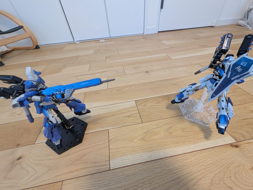 ブンドド4  すかさず2号機が3号機の右腕を撃ち抜く!