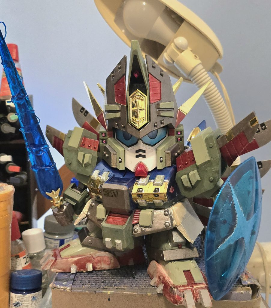 サイドアーマーはプラ板を切って作りました
