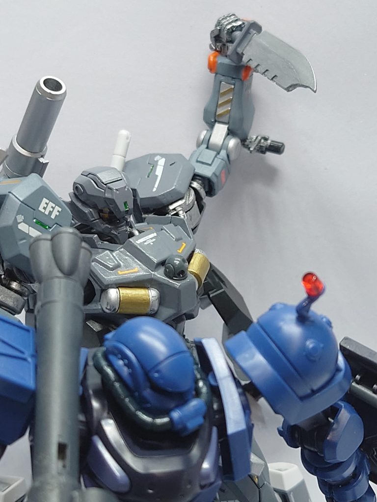 センサーや関節、コックピットブロック等の部位を破壊し、無力化する際に有効。