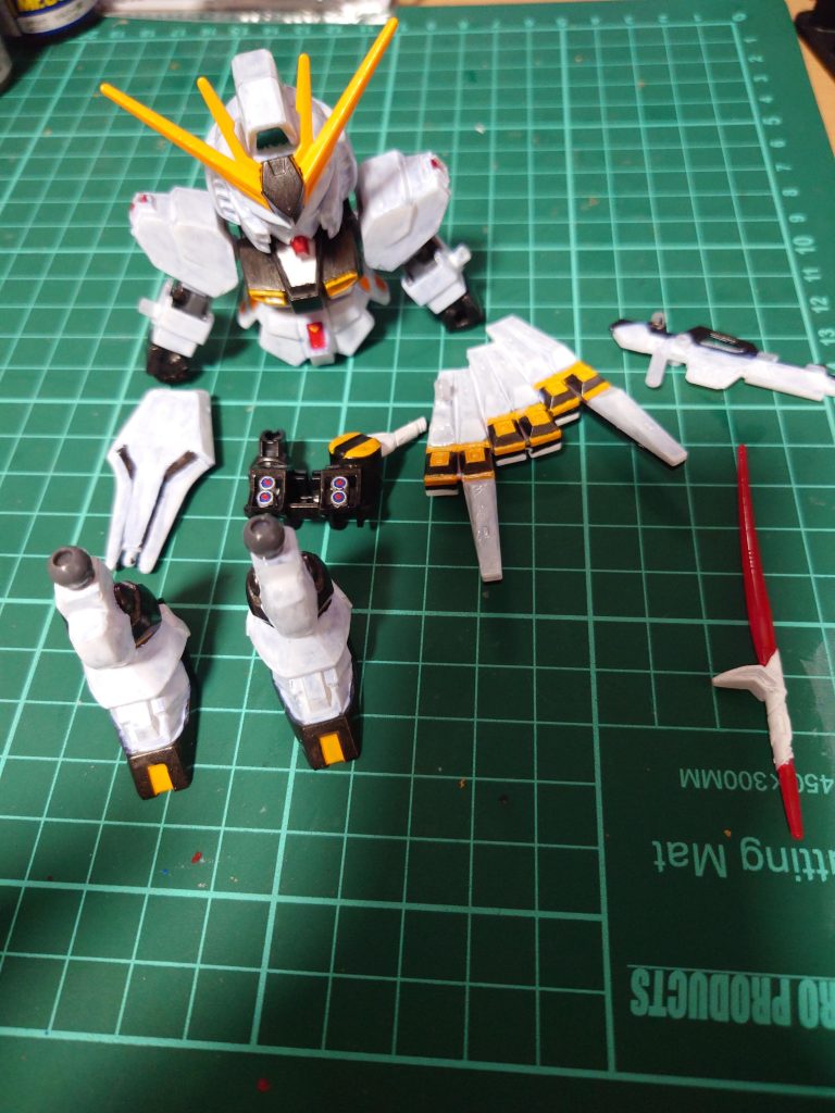 ν ガンダム–3枚目/制作者：Yakiimo