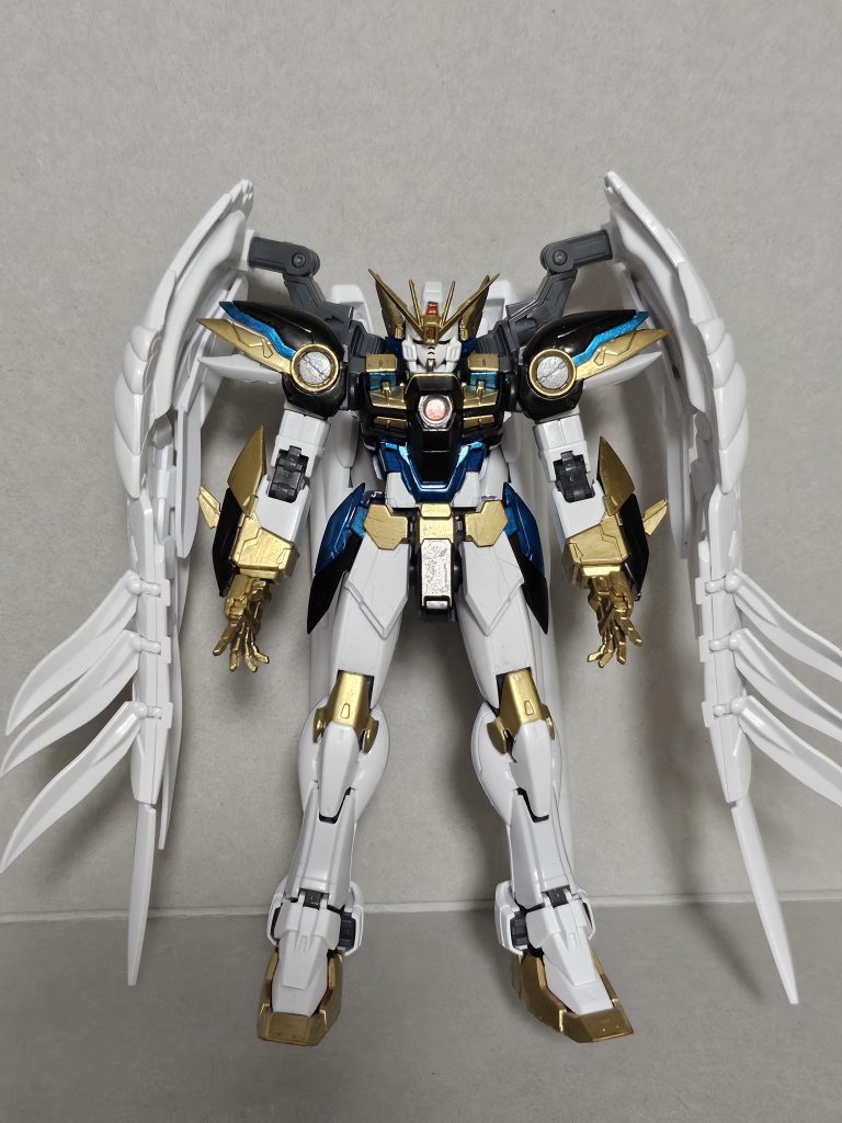 ブルーの部分は、メタブルーにして映える様にしました。