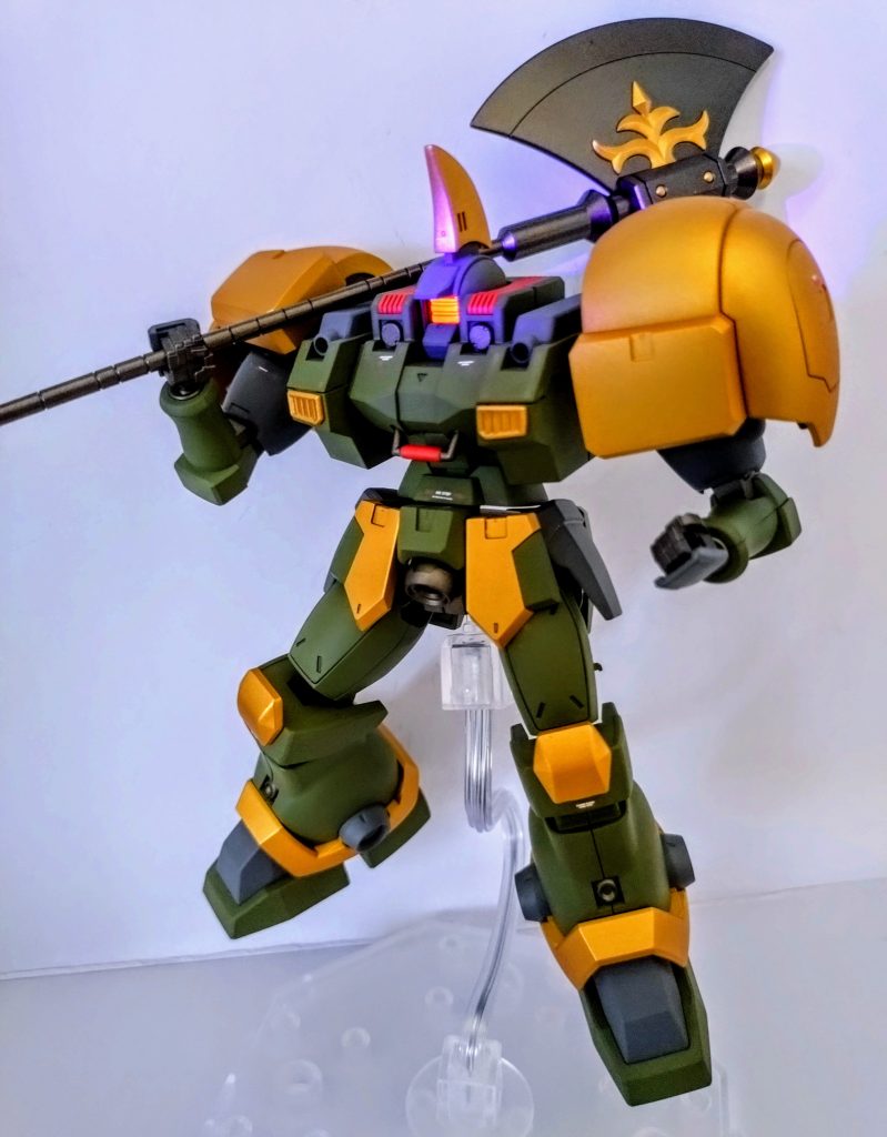 今回もブラックライトで光りますw