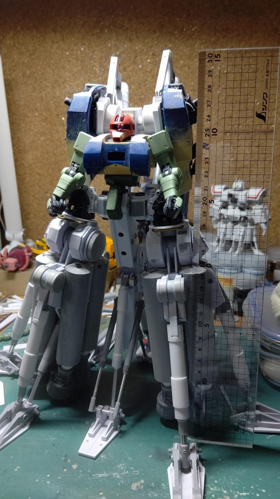 こんな感じで立ってます。スタビライザーも十分大きくて重さに負けることもなく、製作中は立ってました。…やっぱり、もう少し脚、長くしたいです。