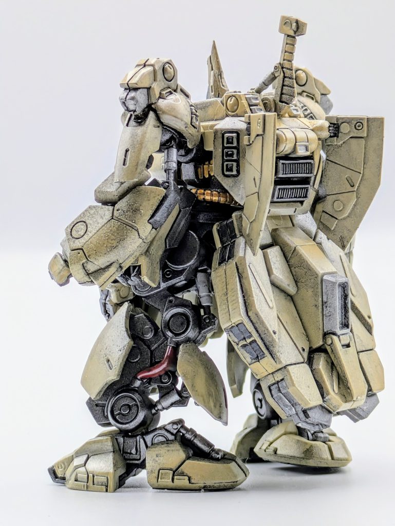 足回りのディテールがアーティファクトらしく素敵です