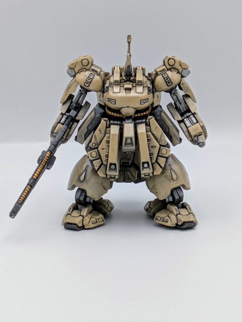 本来の黄色ではなくデザートカーキで配色しましたが、これは当たりだったかと。塗装後にクリアシルバー→ウェザリングマスターによるウォッシングを施しています。