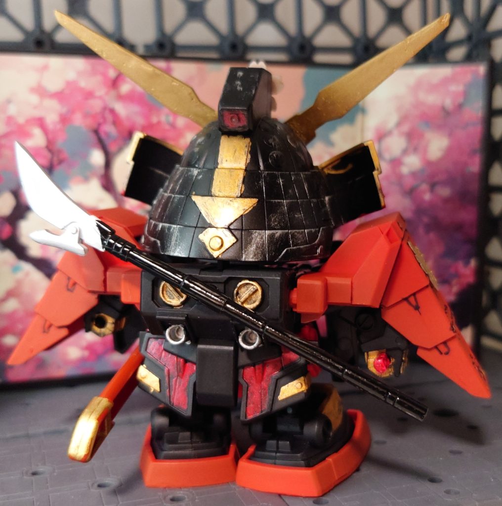 背面　鍬形ブレードアンテナの裏は肉抜き穴があったのでパテで埋めてます