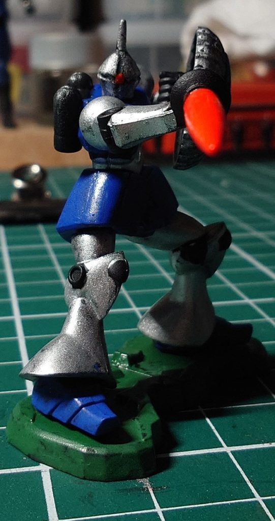 作品名：ギャン（チョコサプ）　塗りました<p>　ジオン系は塗りやすいですね　まだガンダムは塗っていません　そしてあれ以来、チョコサプ自体、見かけないんですよ〜 　ランバ・ラル「グフはないのか？」 すみません　チョコサプ売り切れで… 　某駿河屋さんでランバ・ラルさんお […]</p>