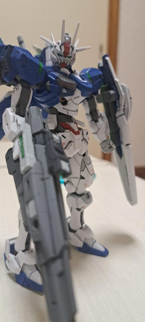 水星の魔女キットはやはり組みやすくて良いです。エアリアルもSDとHG作ったら改修型も作らねばと、