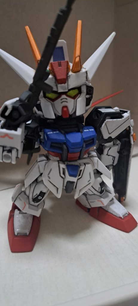 ホワイト塗装は当然逃げてます。顔のキリッとしたとこがお気に入りです。