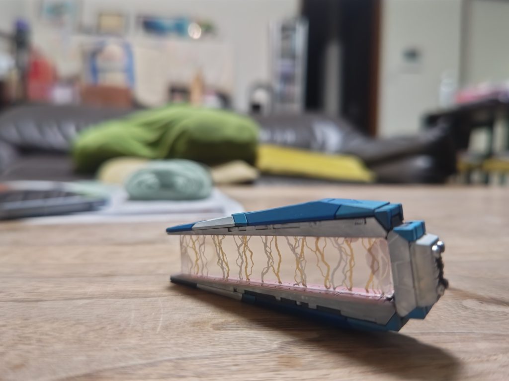 昔買ったニューガンダム用エフェクトを付けるか迷いました