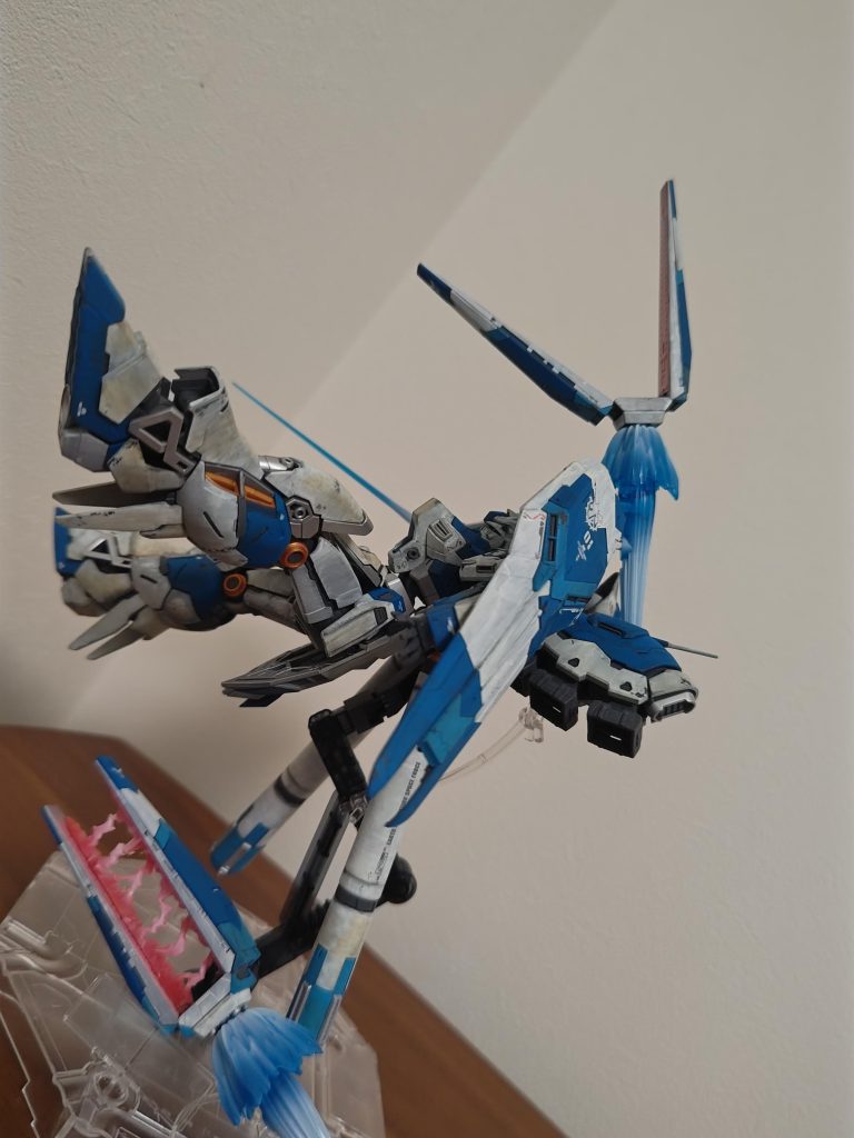 RG　hi-νガンダム–4枚目/制作者：umazon