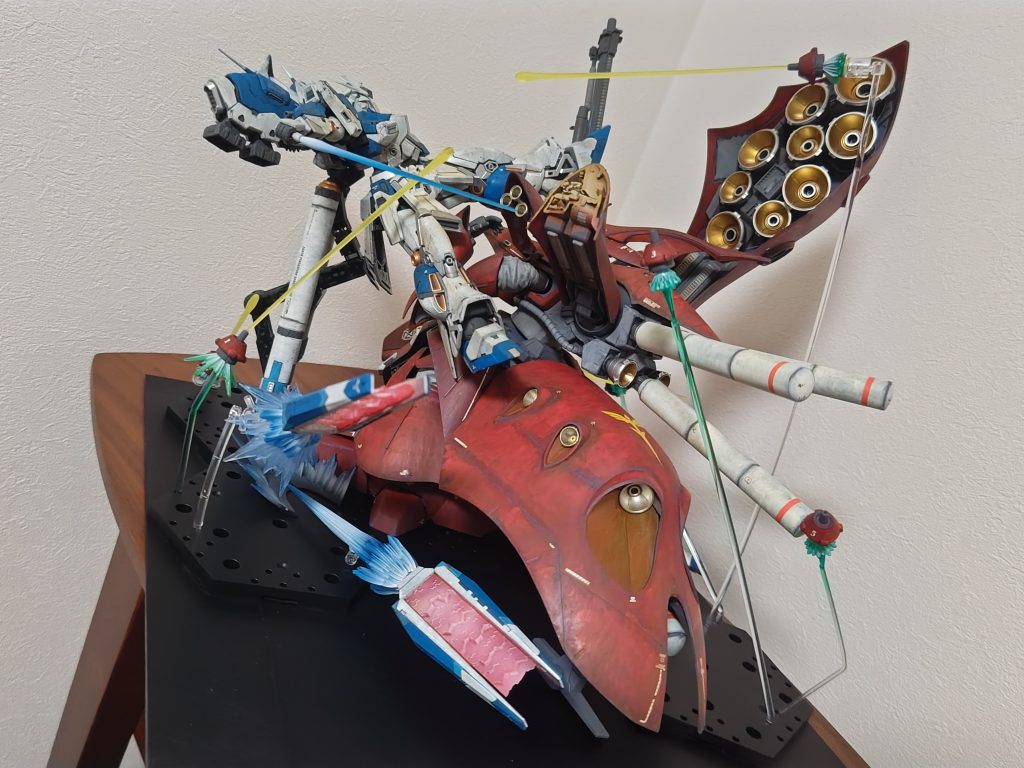 全方位からみてもしっくり来るように色々弄りました。