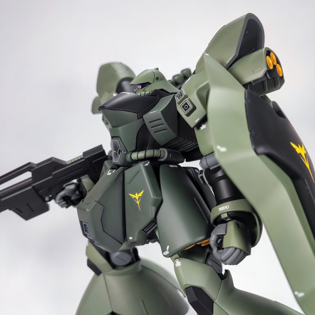 量産型サザビー–5枚目/制作者：るりり