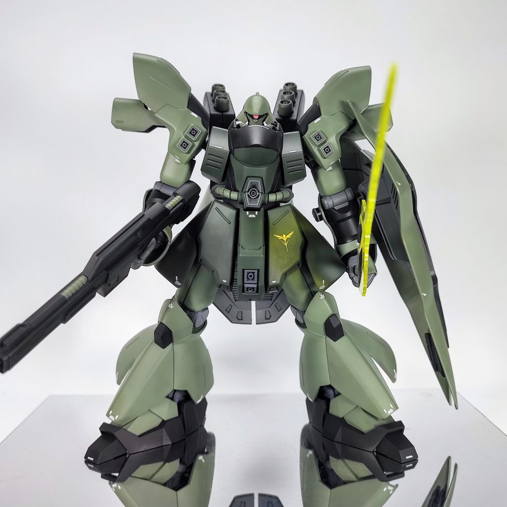 量産型サザビー–8枚目/制作者：るりり