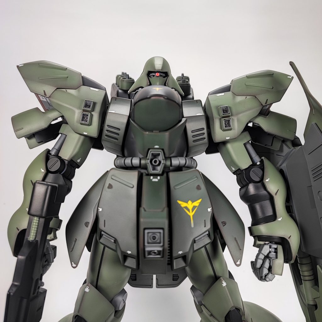 MG量産型サザビー–3枚目/制作者：るりり