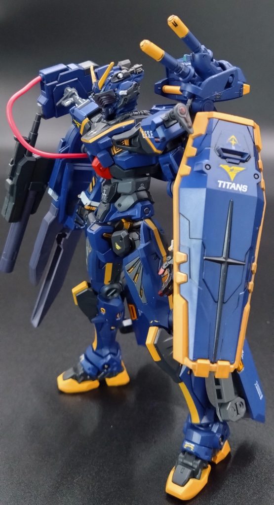 第二兵装は一年戦争で負けた連邦は地球各国のジオン支持派運動が活発・多くの反連邦組織が増え始めテロ行動が多発している。その行動鎮圧・撲滅任務用に陸戦用に換装したのがこの第二兵装である。