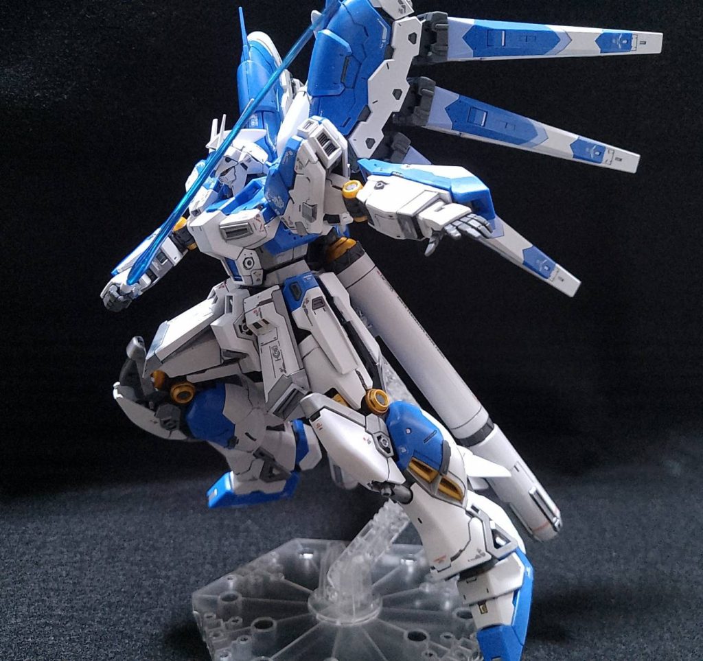 RG Hi-νガンダム–2枚目/制作者：@premiere7105