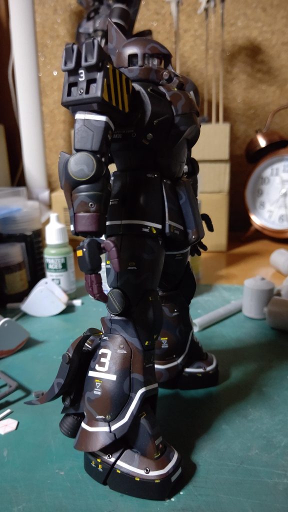 横です。こちら側はこれと言ったこともなく、すんなり作ってます。悩まないでさくさく作るくらいが一番いいんでしょうか。