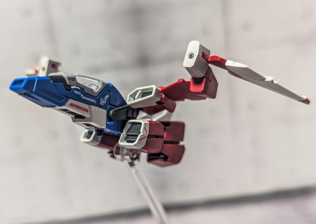 「サイコフレーム、やはり人の手には余る代物か…」「人はその扉を開いてしまった」「これを封じるのが、私達の一生の仕事になるのでしょうね」「遠いな、光の速さでも追いつけそうにない」「それでも…それでも、いつかは」