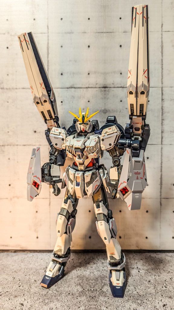 さてサイコフレームを急遽取り付けたナラティブだが…