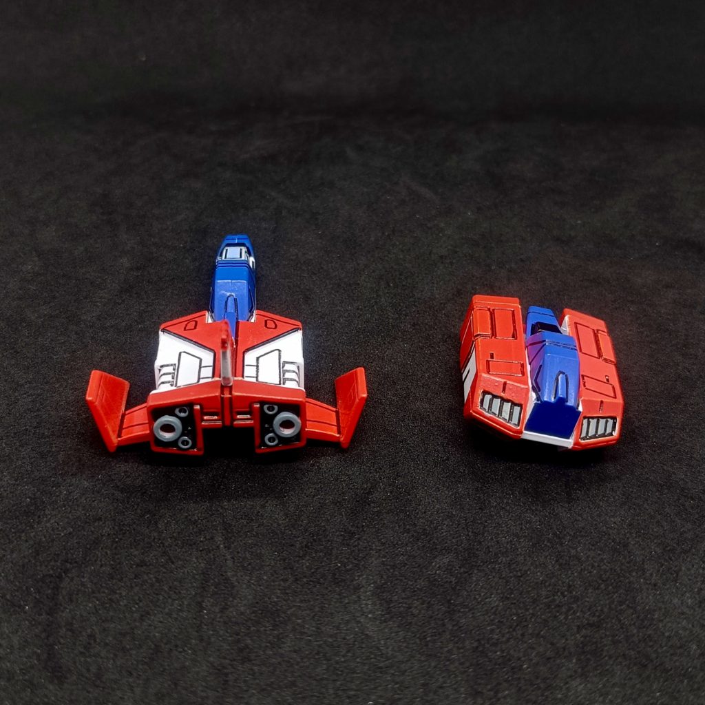 HGUCコアファイター全塗装–4枚目/制作者：preservedflower06