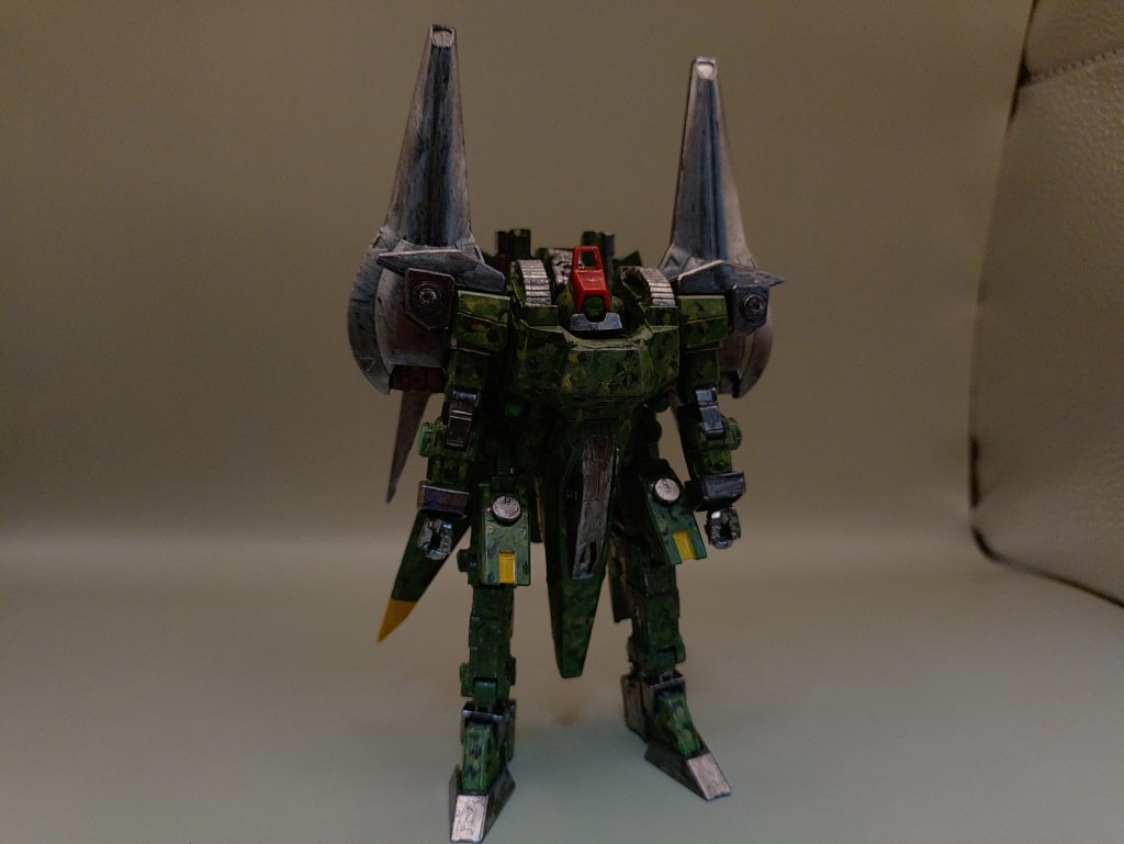 ◯ランダムバインダーの装備ランダムバインダーは推進用のプロペラントタンク・スラスター・スタビライザー等の機能が内蔵された複合機能モジュールであり、これを装備する事でさらに機体の総合力が上がります。顔だけだったリック・ディアスが、一気にリック・ディアスに近くなったかと思います。