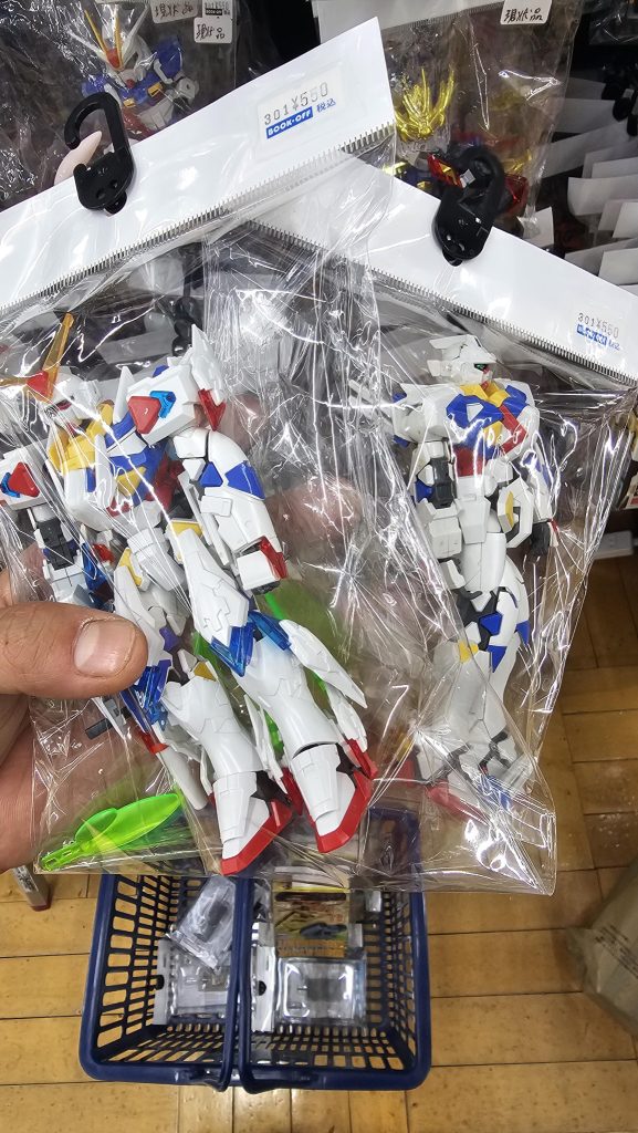 作品名：ビギニングガンダム30<p>いや～中古店にビギニングガンダムが550円であると思わんじゃないですかぁ～www </p>