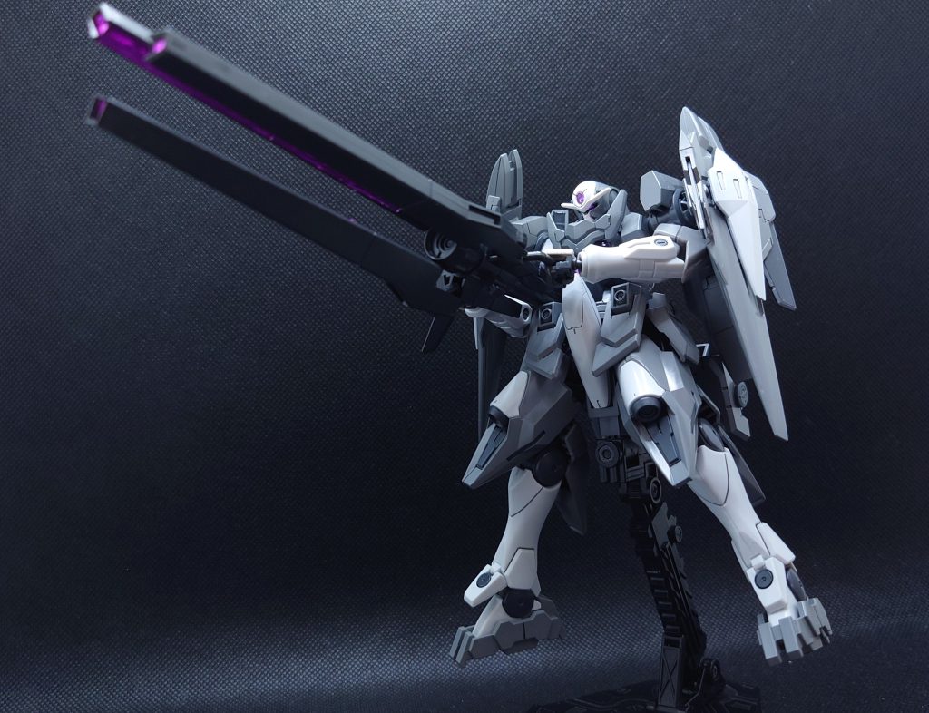 GNメガランチャーガデッサのGNメガランチャーを長距離支援として運用。GN増槽を増やしたことによって原型機より高出力のビーム照射も可能。